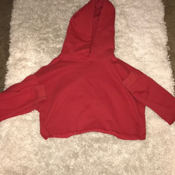 Cropped Red Hoodie (NEW) - Picture 1 of 3